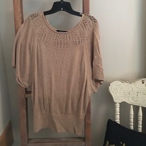 4 for $15 🛍️ Arden B sweater shirt!